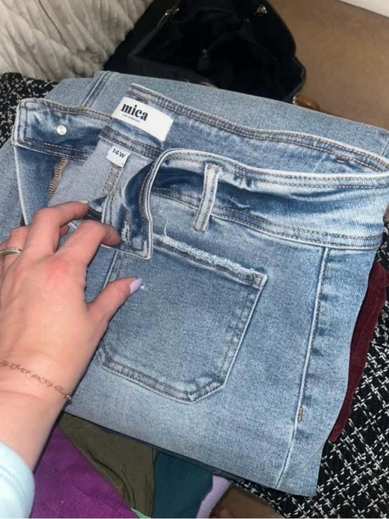 Mica Denim - Mica High-Rise Women's Jeans in Light Blue Wash